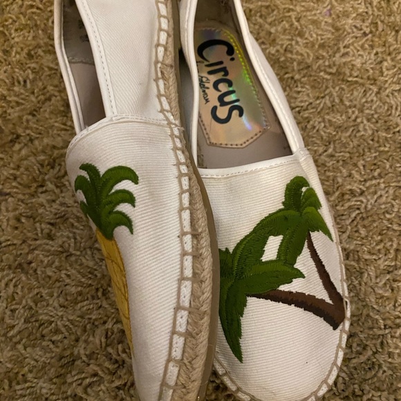 Circus shoes size 6 flats woman tropical palms - Picture 2 of 5